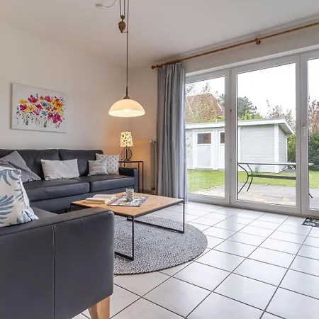 Holiday home Haus Eismoewe